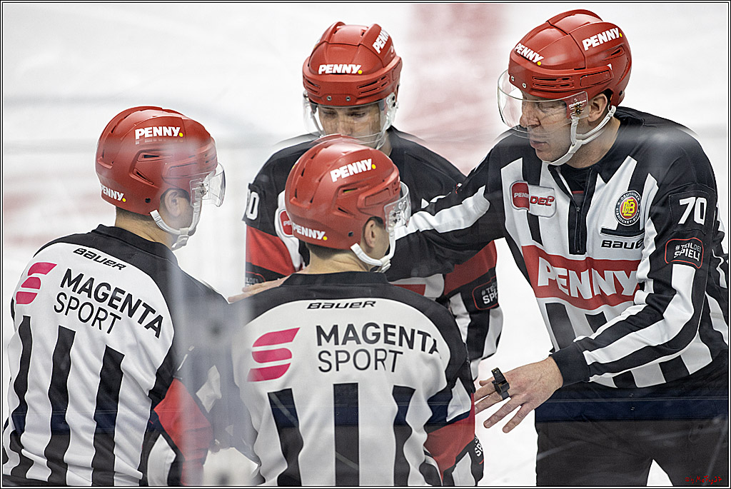 PENNY DEL;  Koelner Haie - Duesseldorfer EG ; Koeln, 16.01.2022